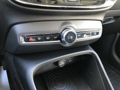 2019 Volvo XC40 Momentum