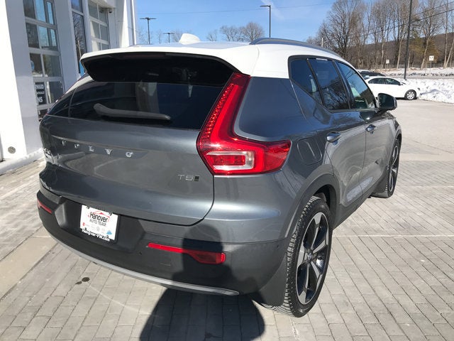 2019 Volvo XC40 Momentum