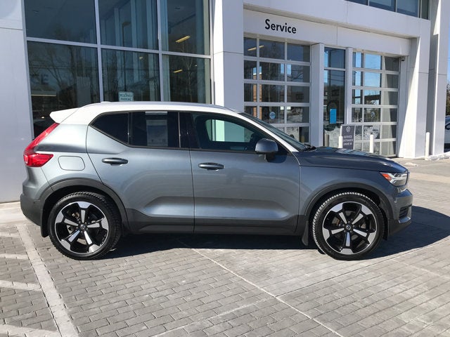 2019 Volvo XC40 Momentum