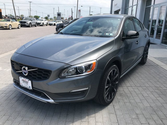 2016 Volvo S60 Cross Country T5 Platinum
