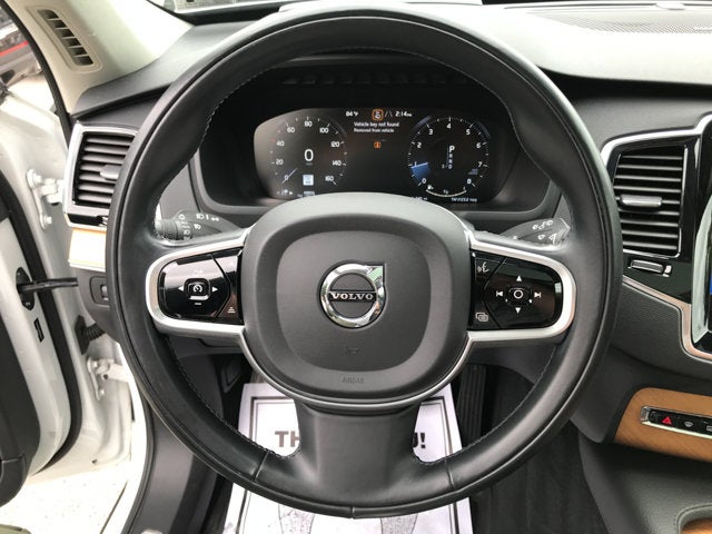 2021 Volvo XC90 Momentum