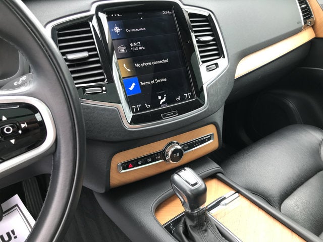 2021 Volvo XC90 Momentum
