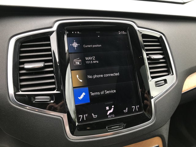 2021 Volvo XC90 Momentum