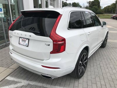 2021 Volvo XC90 Momentum